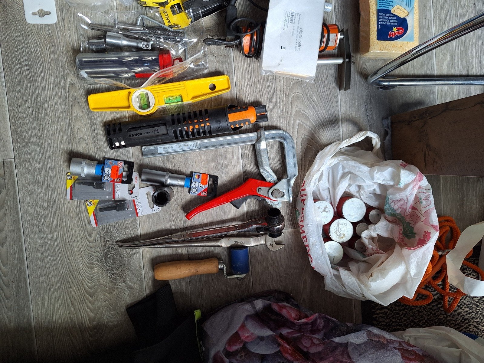 Good quality workwear and work tools, only to be sold has 1, Doe-het-zelf en Bouw, Adembescherming, Ophalen