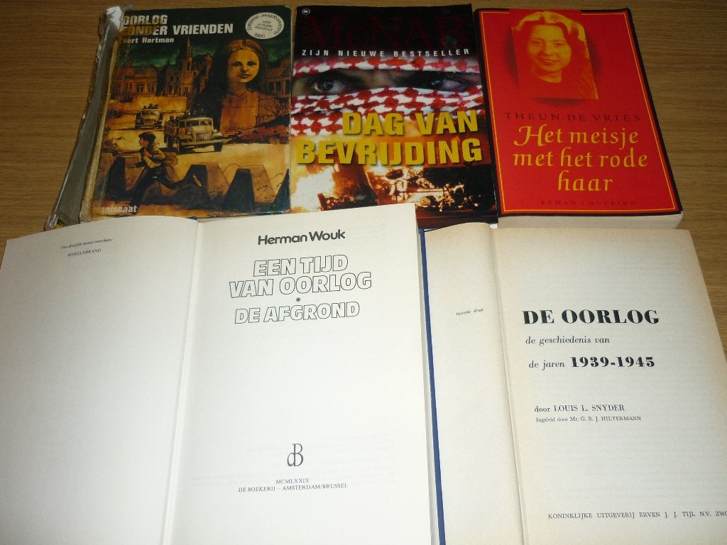 Verschillende oude oorlogsboeken, Livres, Enlèvement ou Envoi