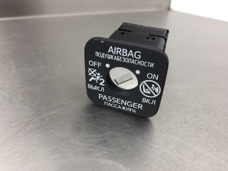 AIRBAGSLOT Toyota RAV4 (A4) (01-2012/09-2019) (|2091F42|), Gebruikt, Toyota