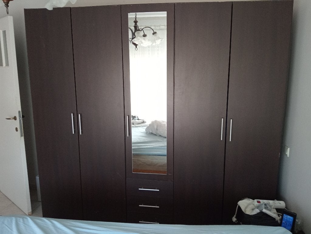 GRATIS Kleerkast met 2 nacht tafels, Ophalen, Gebruikt, 200 cm of meer, 200 cm of meer