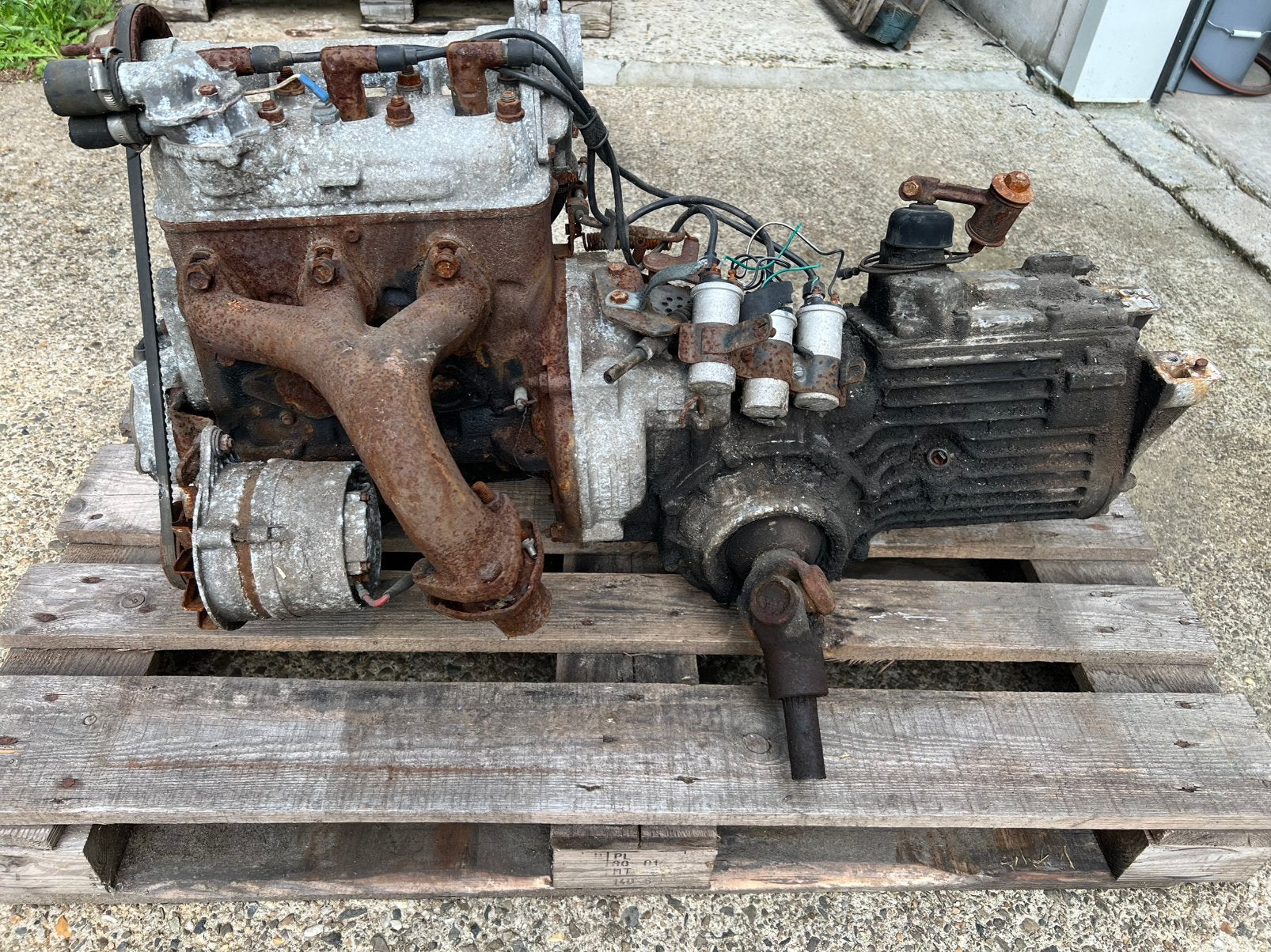 Barkas b1000, Enlèvement