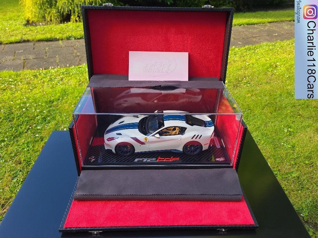 BBR 1/18 Ferrari F12 TDF – Bianco Tartan avec boîtier, Enlèvement ou Envoi, Neuf