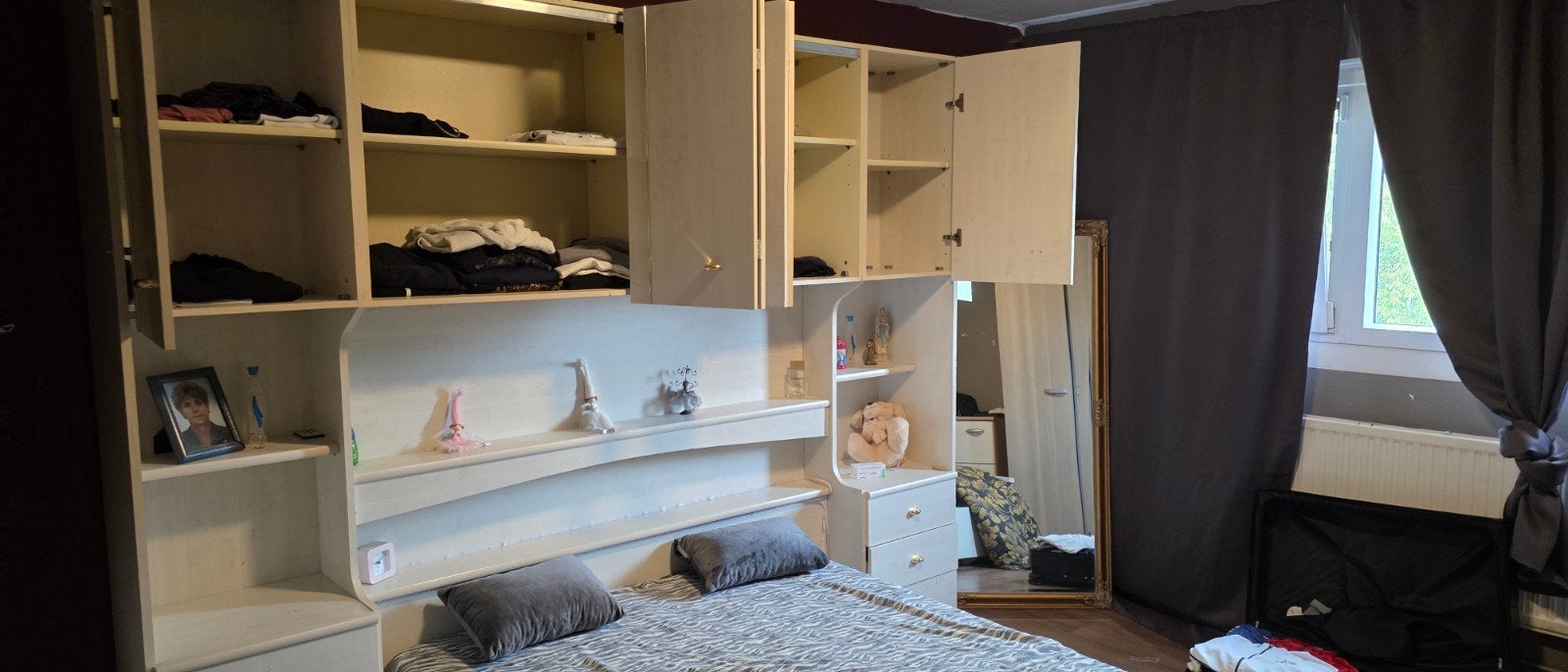 Plusieurs meuble de maison à vendre