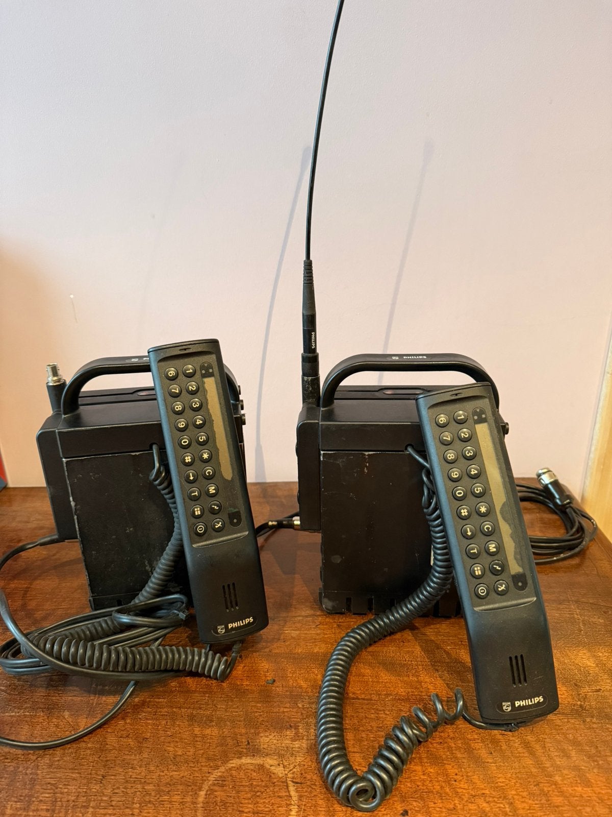 Lot de 2 téléphones de voiture vintage Philips AP 4111/4112, Enlèvement ou Envoi