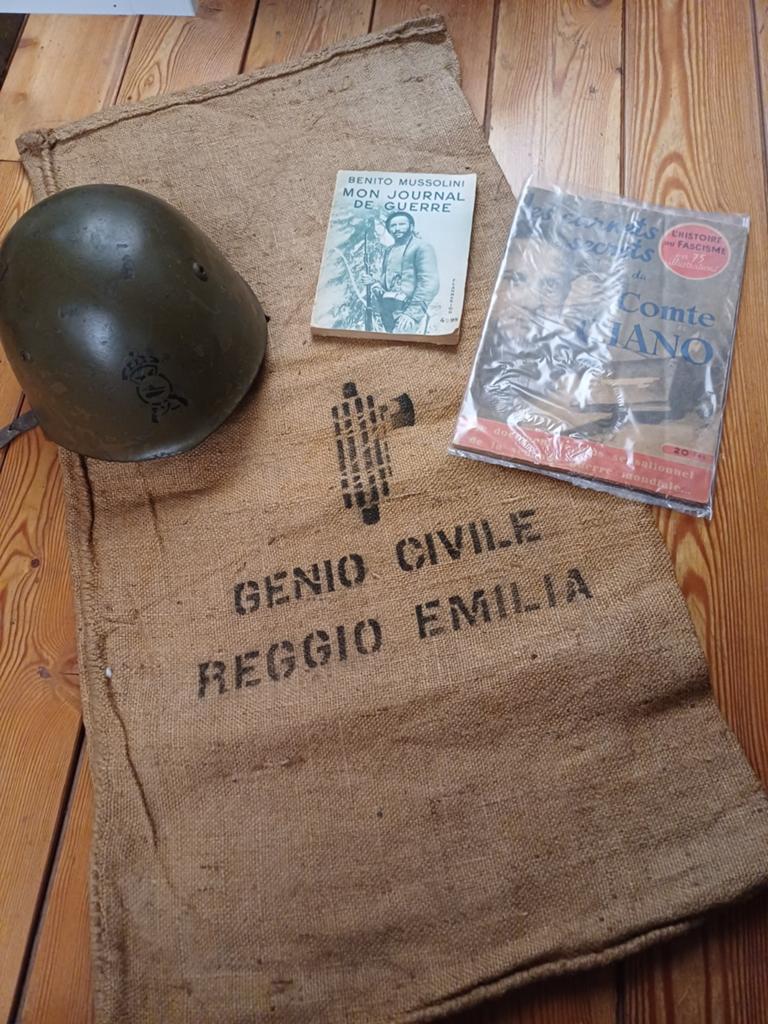 Italiaans lot wo2, Ophalen, Landmacht, Helm of Baret