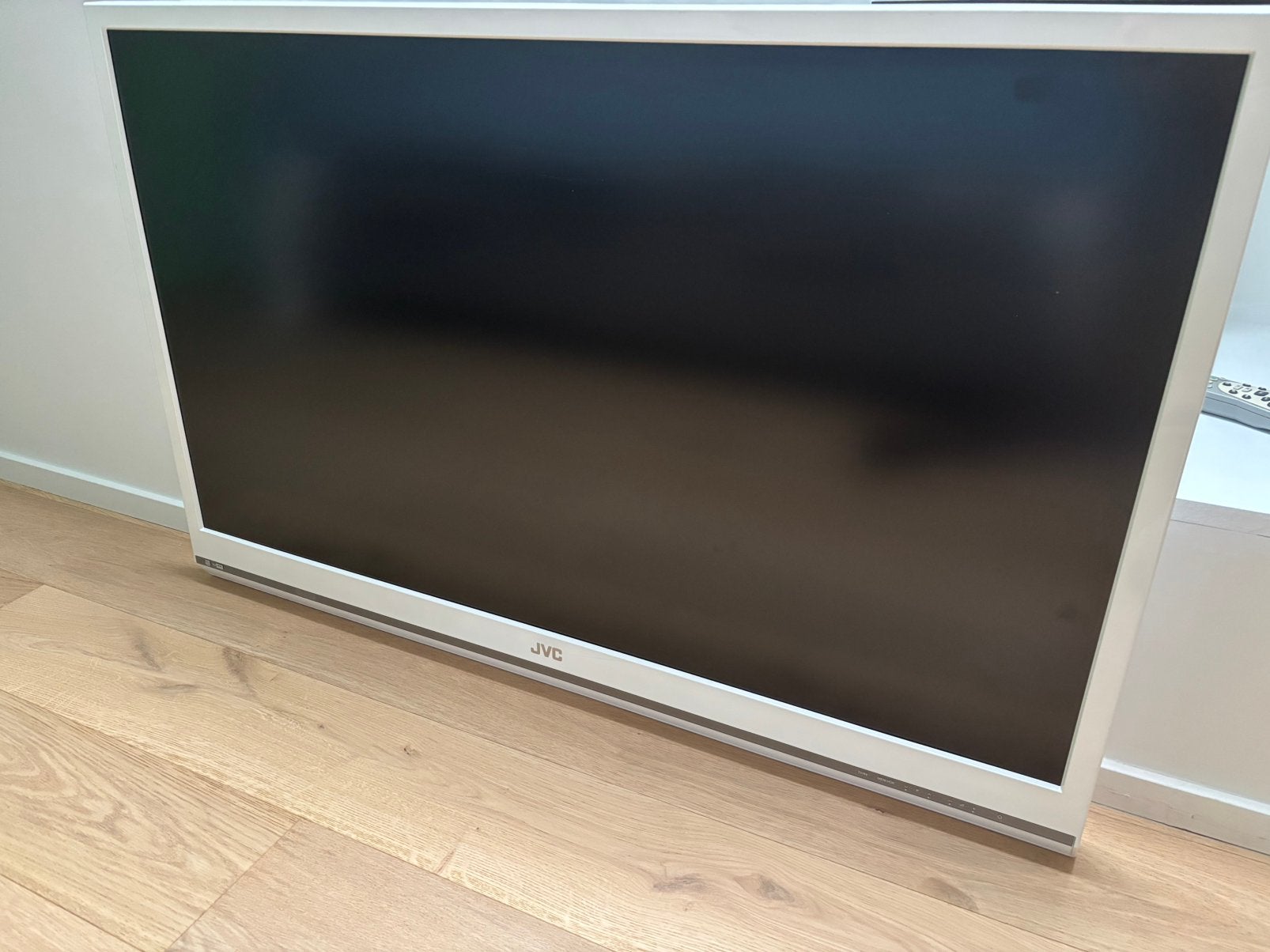 Witte JVC TV 44 inch, Ophalen, Gebruikt