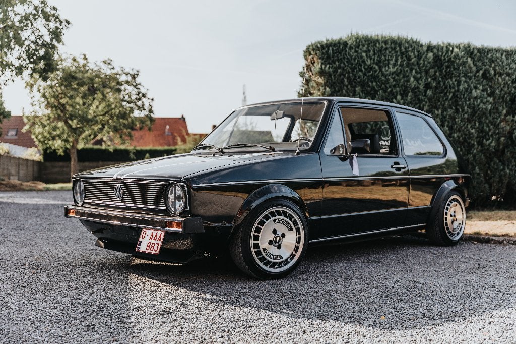 VW Golf MK1 BJ 1980 (korte achterlichten), Voorwielaandrijving, 4 zetels, Stof, Zwart