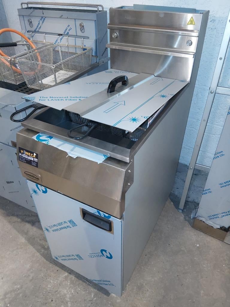 Friteuse nieuw propaan. Actie!, Zakelijke goederen, Horeca | Keukenapparatuur, Ophalen of Verzenden