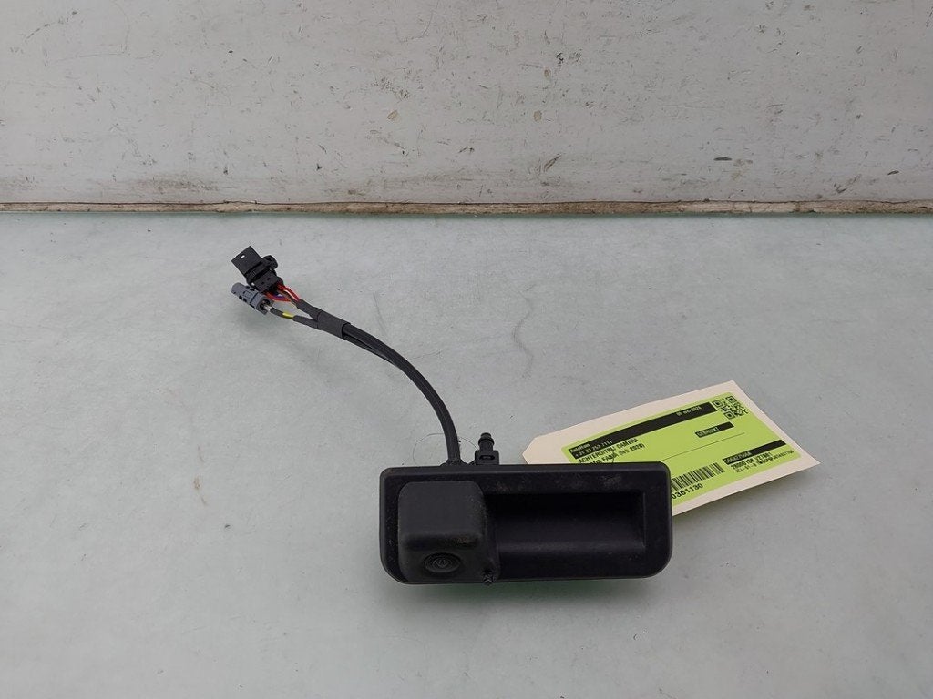 CAMERA ARRIÈRE Skoda Octavia (1U2) (|566827566A|), Utilisé, Info@skoda-auto.de, Skoda, Max-Planck-Straße  3-5
64331  Weiterstadt, DE