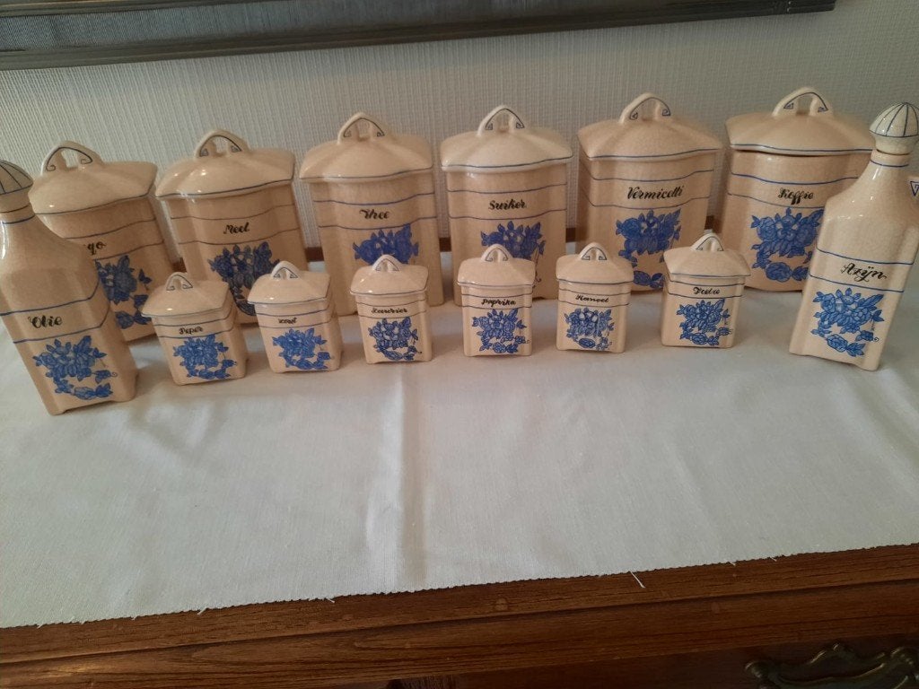 Antieke porseleinen voorraadpotten 14 delig...., Ophalen