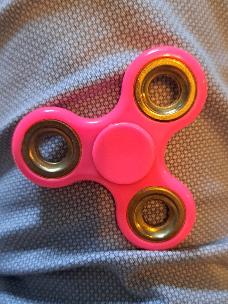 Handspinner speelgoedspel, Ophalen