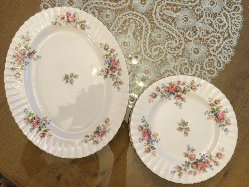 6 eetborden en vleesschotel, Enlèvement, Comme neuf, Royal Albert