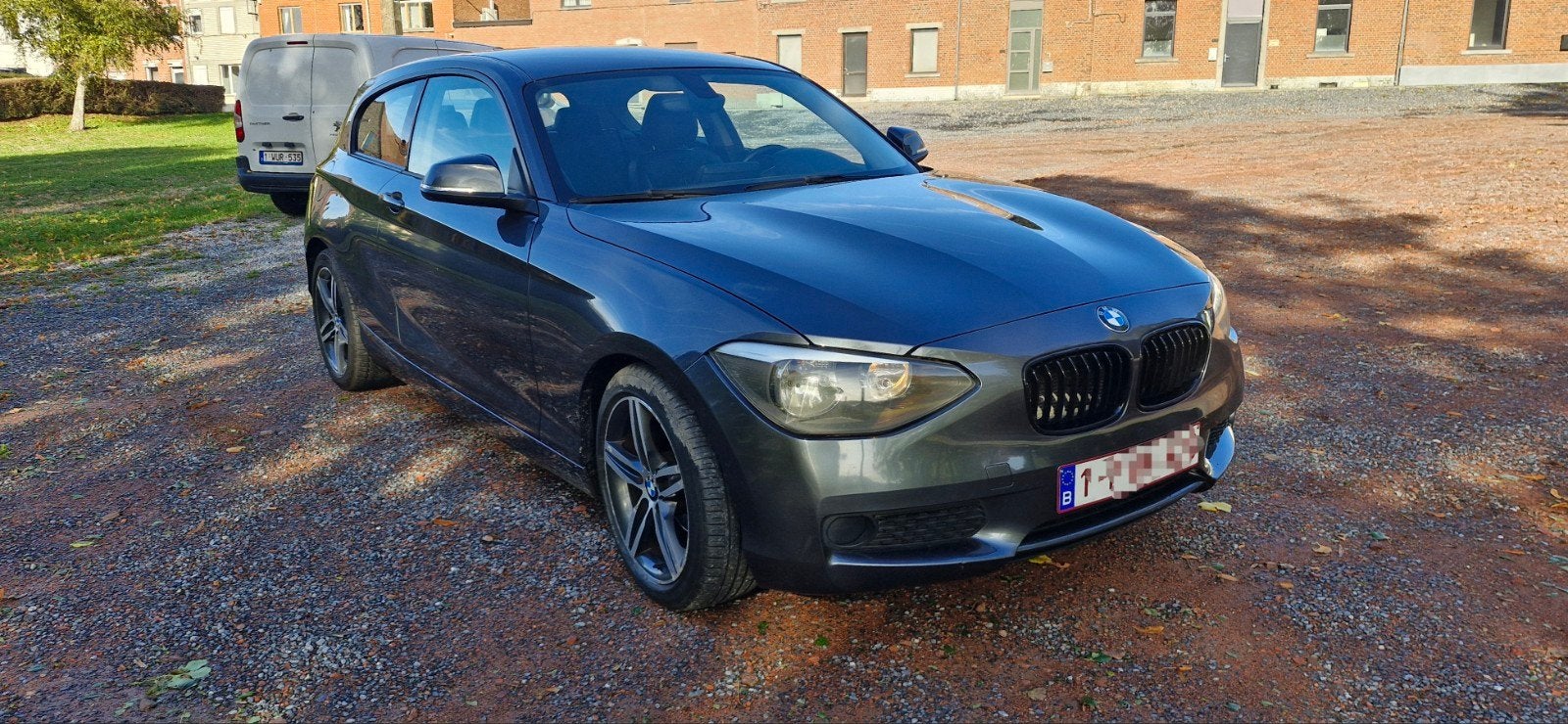 BMW 116D, Autos, Cuir, 82 kW, Noir, Particulier