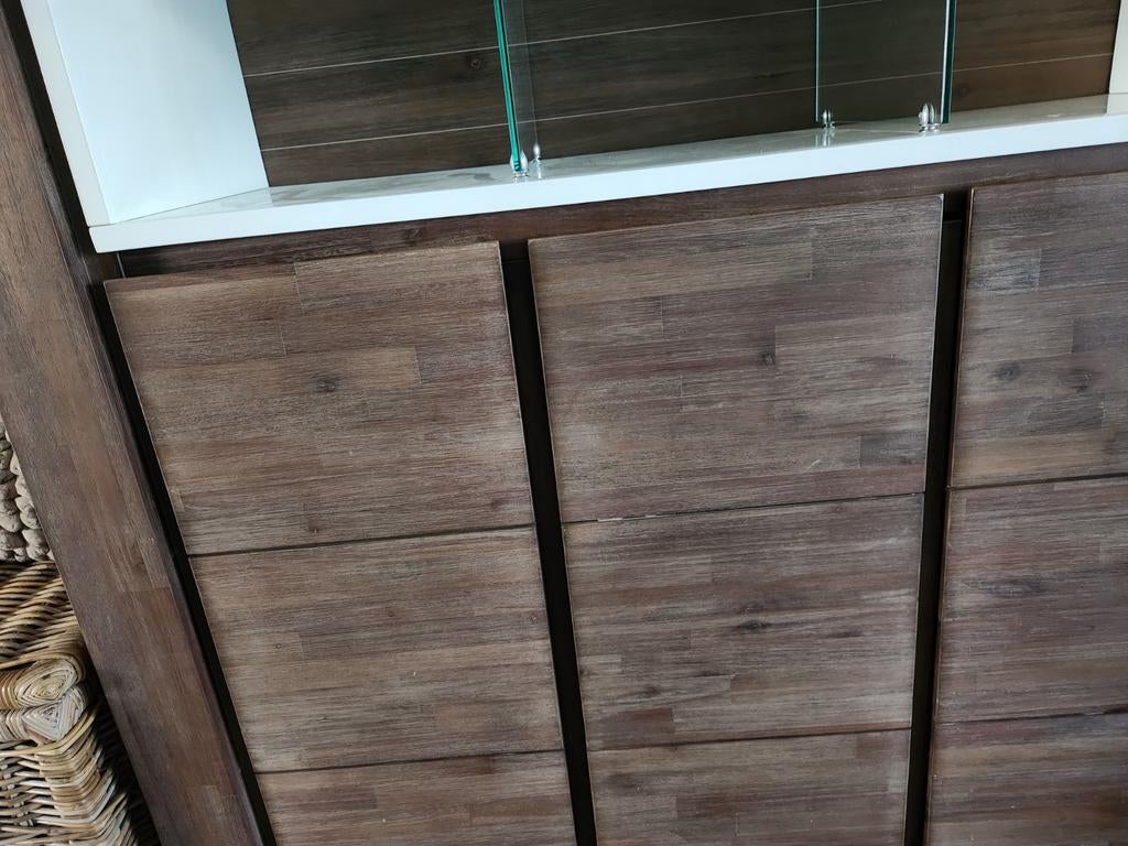 Livingkast henders&hazel bieden, Ophalen