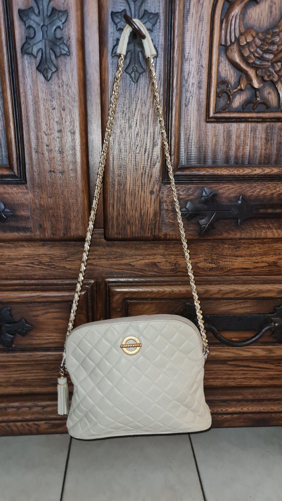 lederen crossbody schoudertas Carven PARIS, Handtassen en Accessoires, Tassen | Schoudertassen, Ophalen of Verzenden