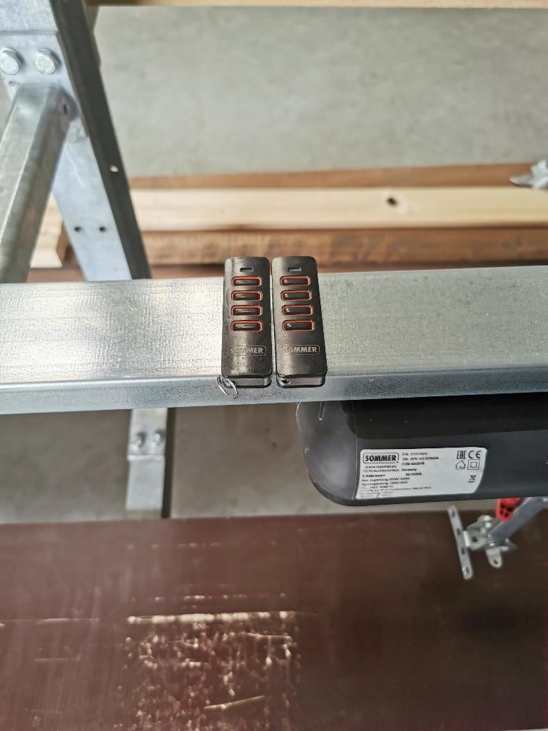 Motor voor garagedeuren, Ophalen, Zo goed als nieuw, Elektromotor