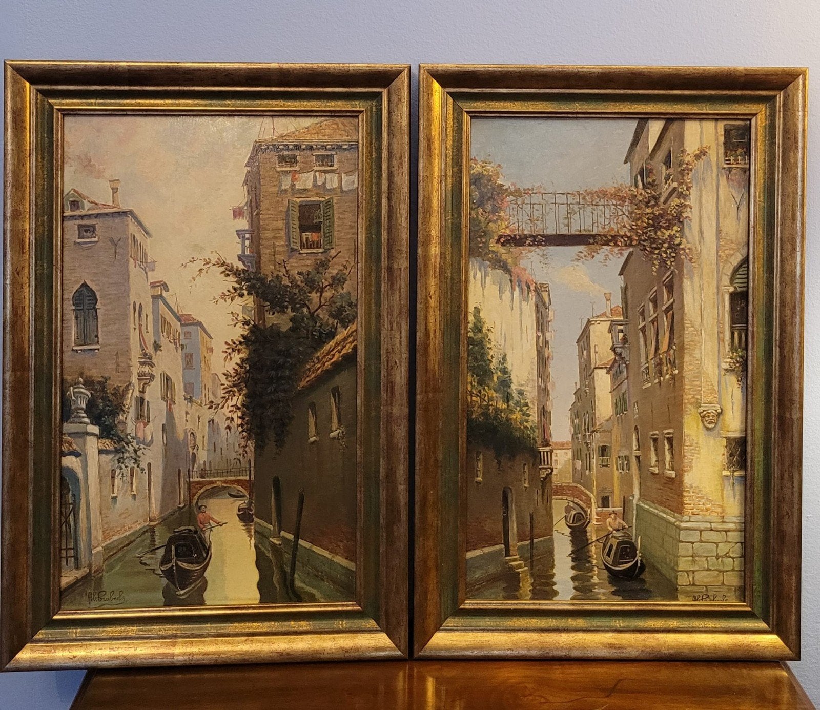 Een paar  olieverfschilderijen op paneel  Venetiaanse ., Antiek en Kunst, Kunst | Schilderijen | Klassiek, Ophalen, Gesigneerd