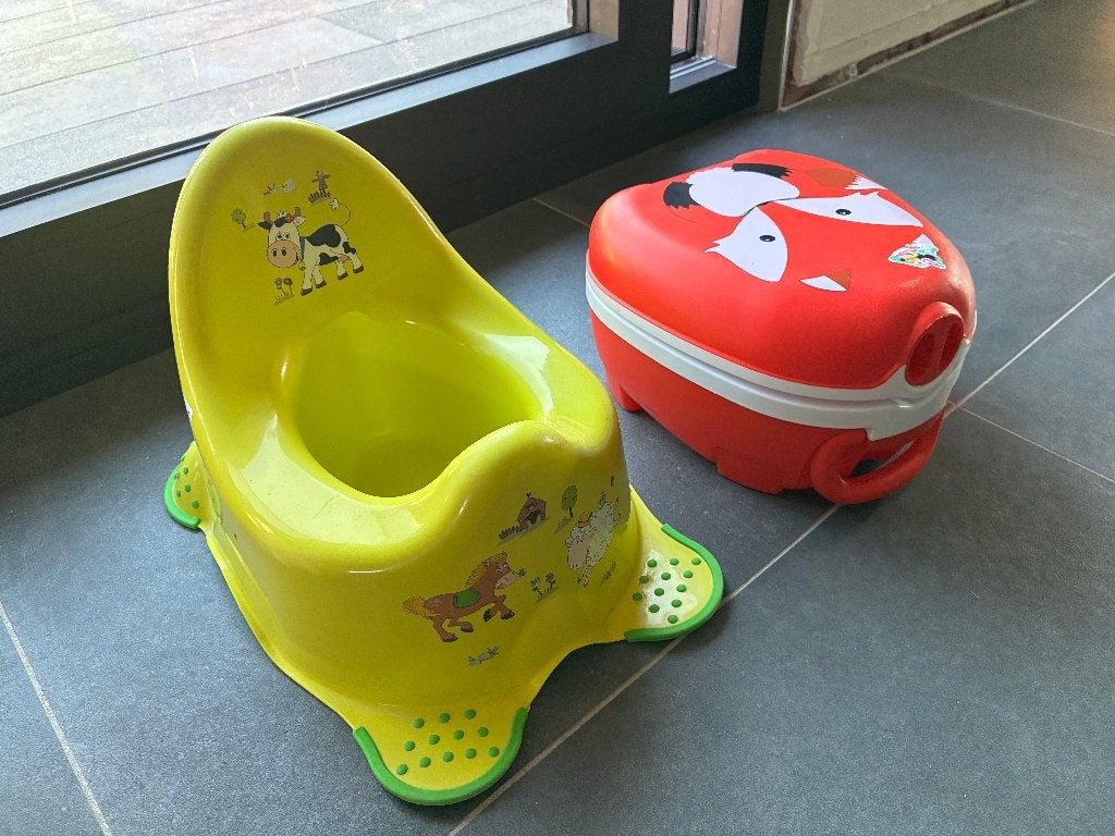 verkleinbrillen opstapjes en reispotjes, Kinderen en Baby's, Ophalen, Gebruikt
