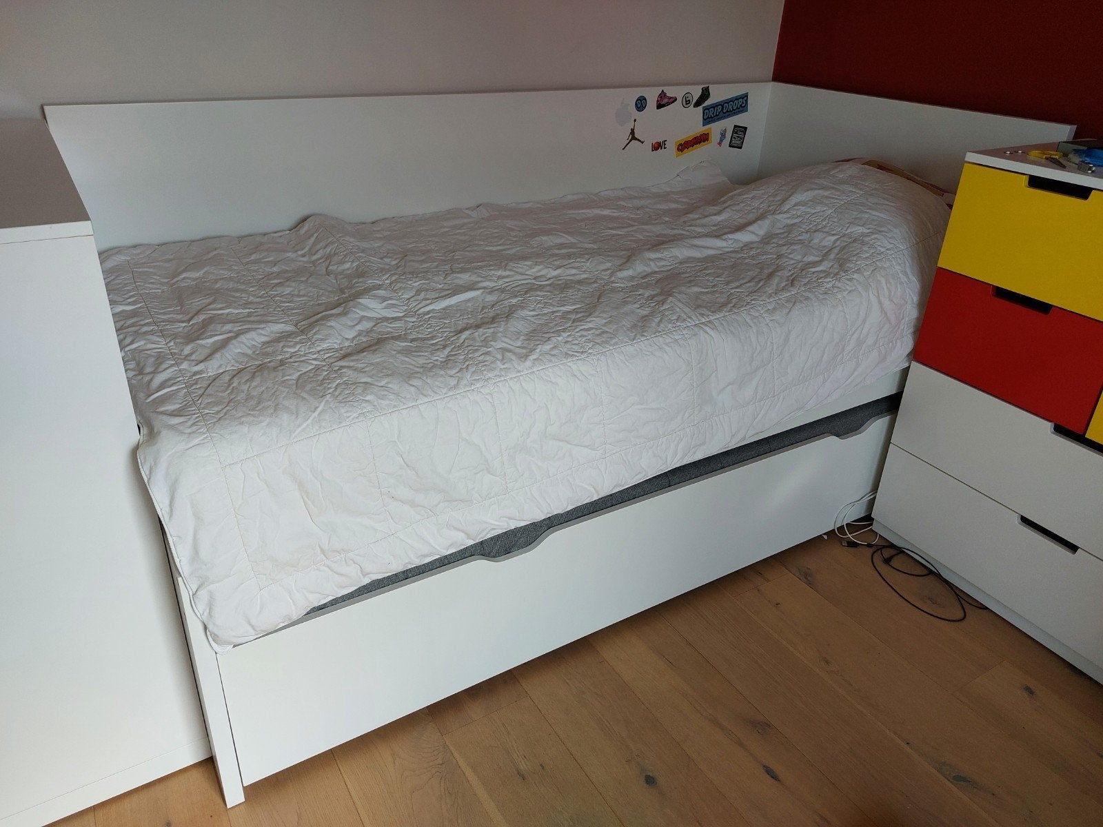 Eénpersoons bed met extra logeergedeelte, Huis en Inrichting, Ophalen