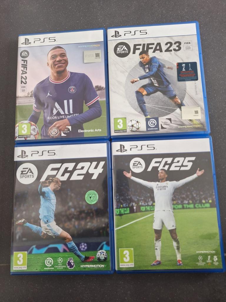 4 Fifa/FC games voor PS5, Ophalen, Zo goed als nieuw, Sport
