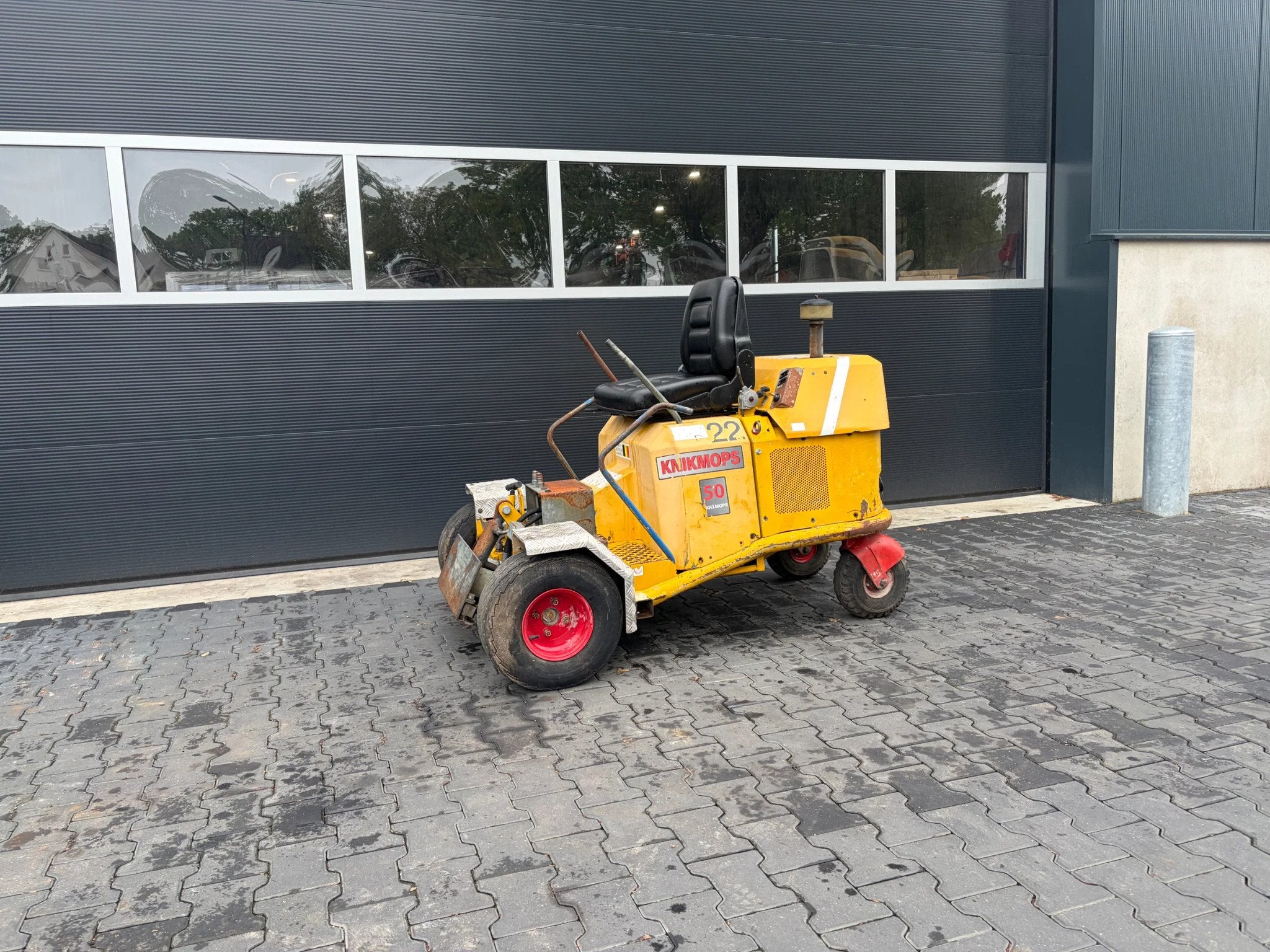 Rollmops knikmops minishovel (année de construction 2017), Articles professionnels, Machines & Construction | Grues & Excavatrices