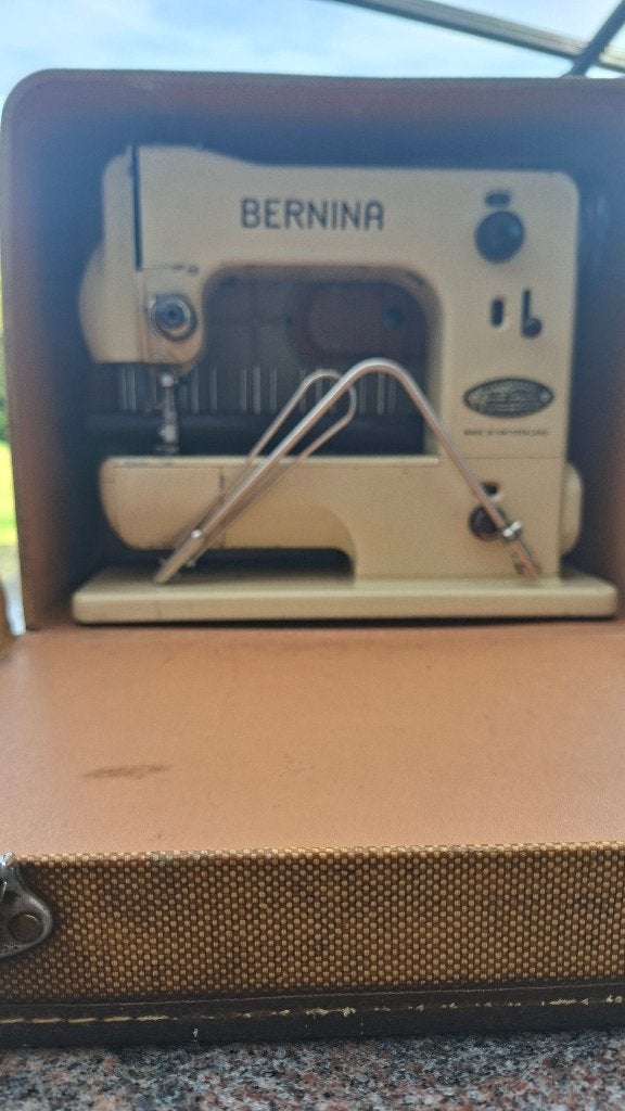 Bernina 125 vintage avec accessoires (1953), Enlèvement, Utilisé