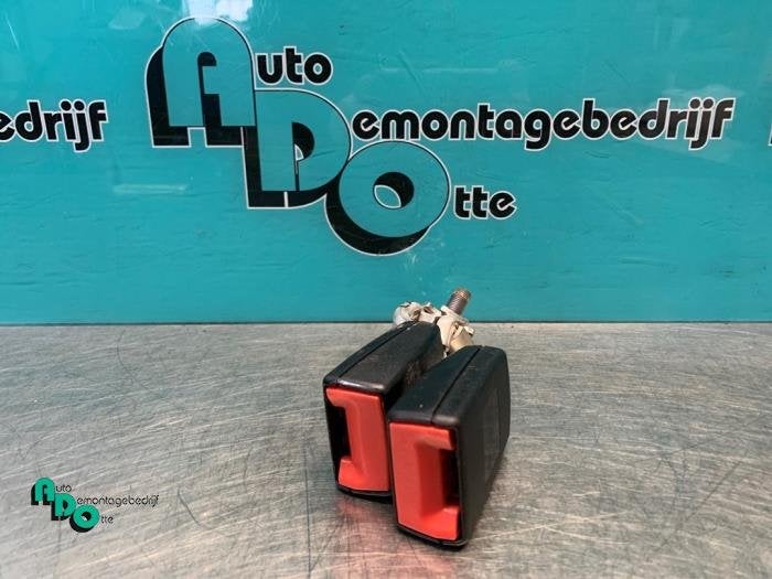 Insertion ceinture de sécurité arrière gauche d'un Volksw, Volkswagen, -, 3 mois de garantie, Utilisé