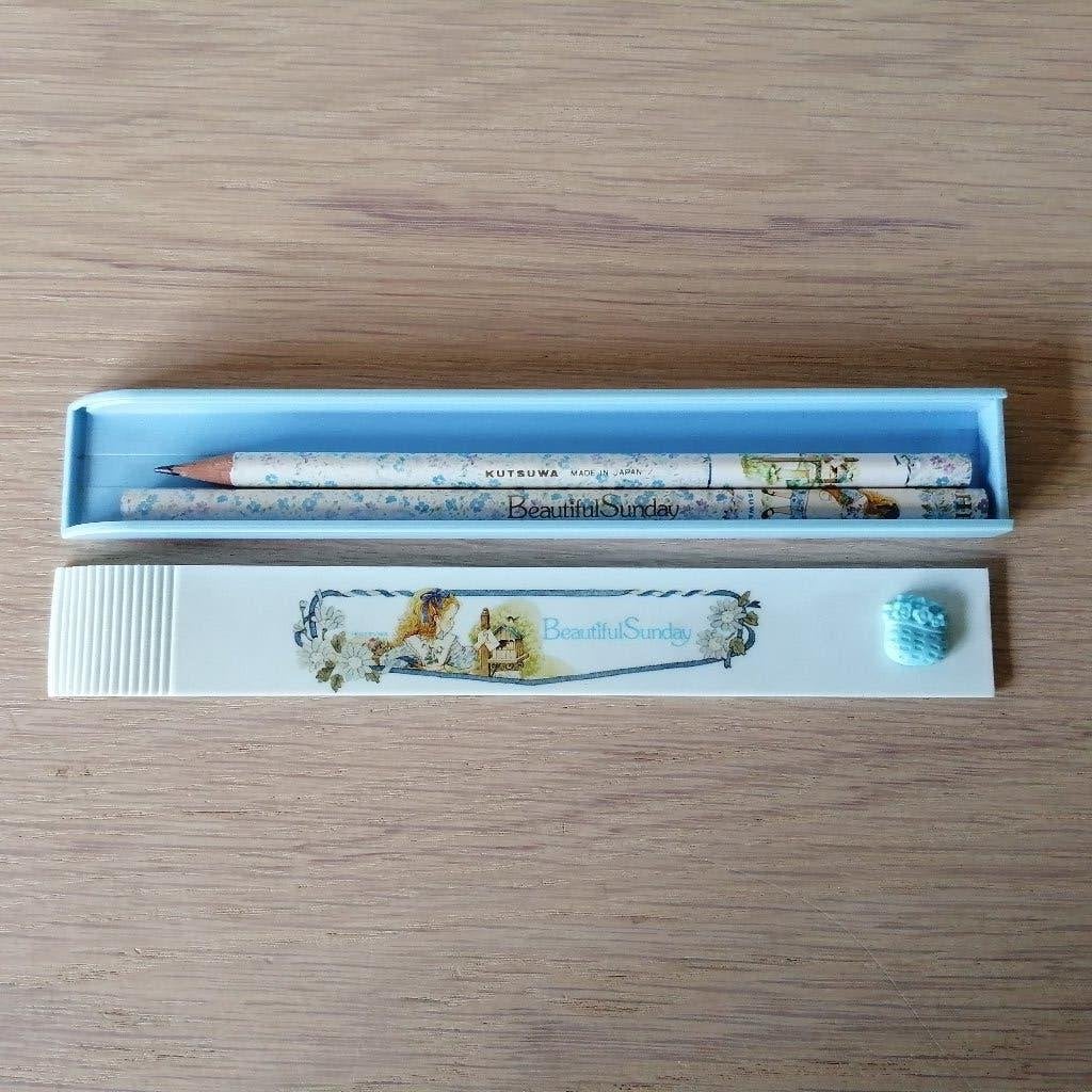 Doos met 2 potloden Beautiful Sunday Kutsuwa, Ophalen of Verzenden, Gebruikt