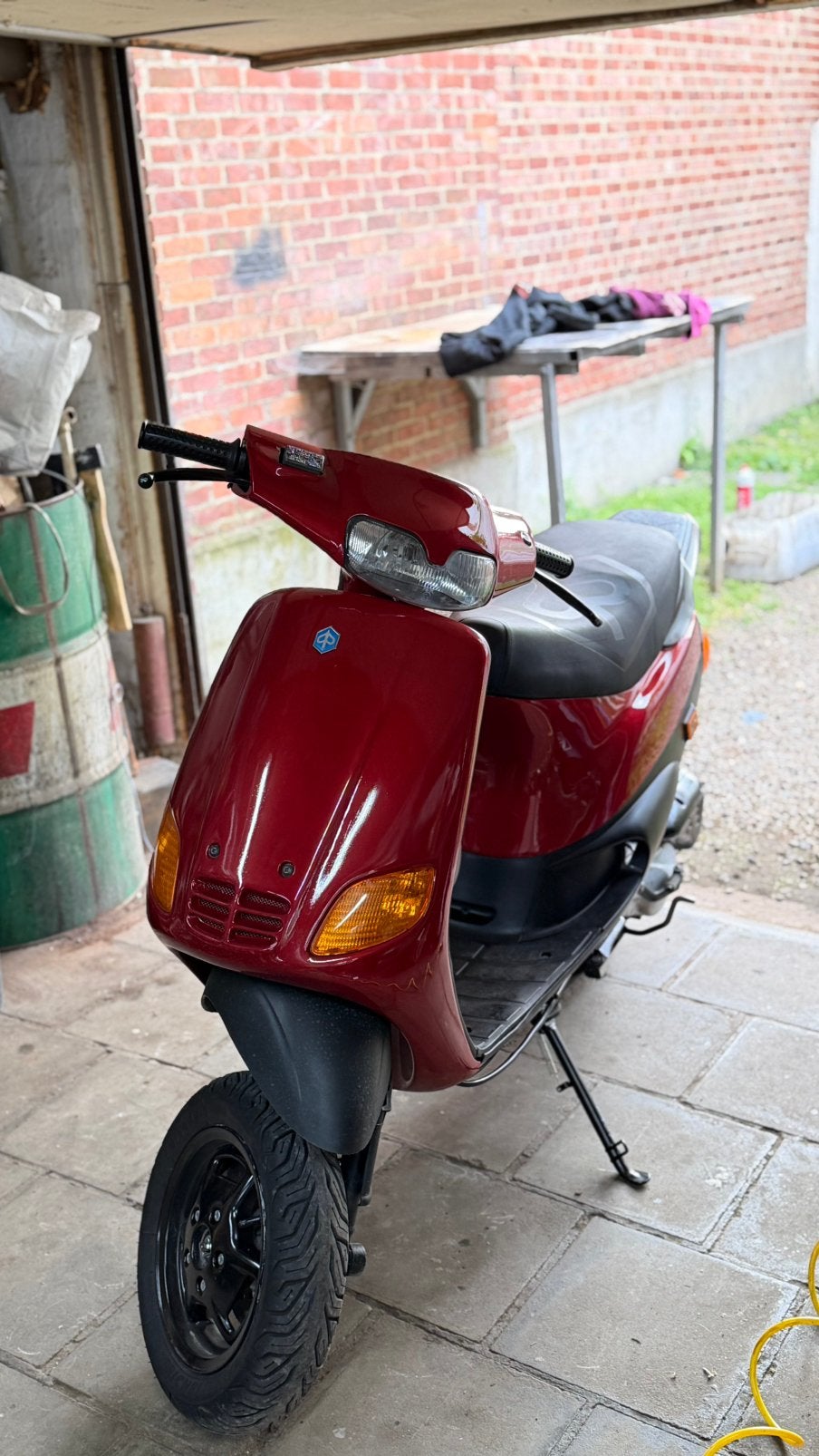 Piaggio zip type 3, Fietsen en Brommers, Ophalen, Zo goed als nieuw, Elektrisch