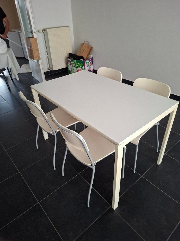 tafel + 4 stoelen, Huis en Inrichting, Tafels | Eettafels, Ophalen, Gebruikt, 100 tot 150 cm, 50 tot 100 cm