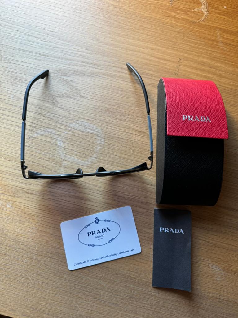 Prada., Sports & Fitness, Cardiofréquencemètres, Enlèvement ou Envoi, Comme neuf