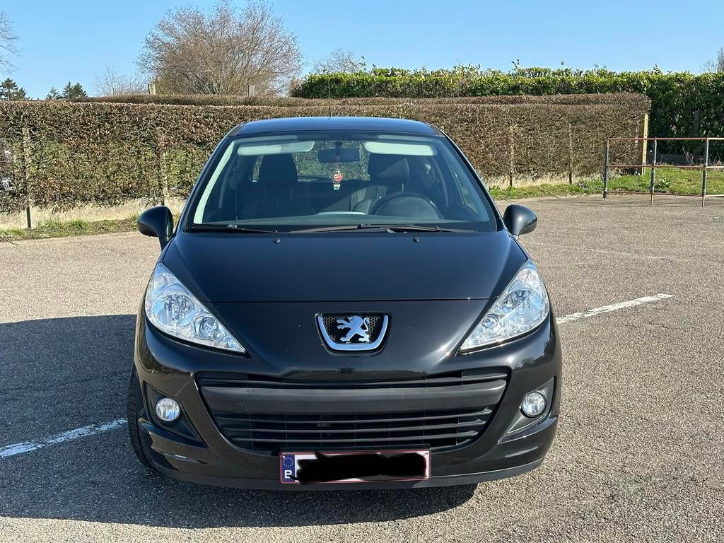 Peugeut 207+, Auto's, Peugeot, Particulier, Airconditioning, Benzine, Euro 5, Berline, 3 deurs, Handgeschakeld, Zwart, Voorwielaandrijving