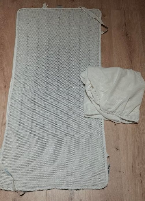 Matrasbeschermer en wit hoeslaken aerosleep, Kinderen en Baby's, Kinderkamer | Beddengoed, Jongetje of Meisje, Matrasbeschermer