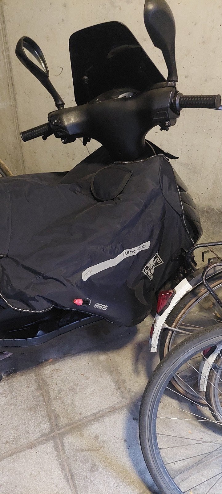 zip piaggio/vespa tucano urbano  beenkleed, Enlèvement ou Envoi