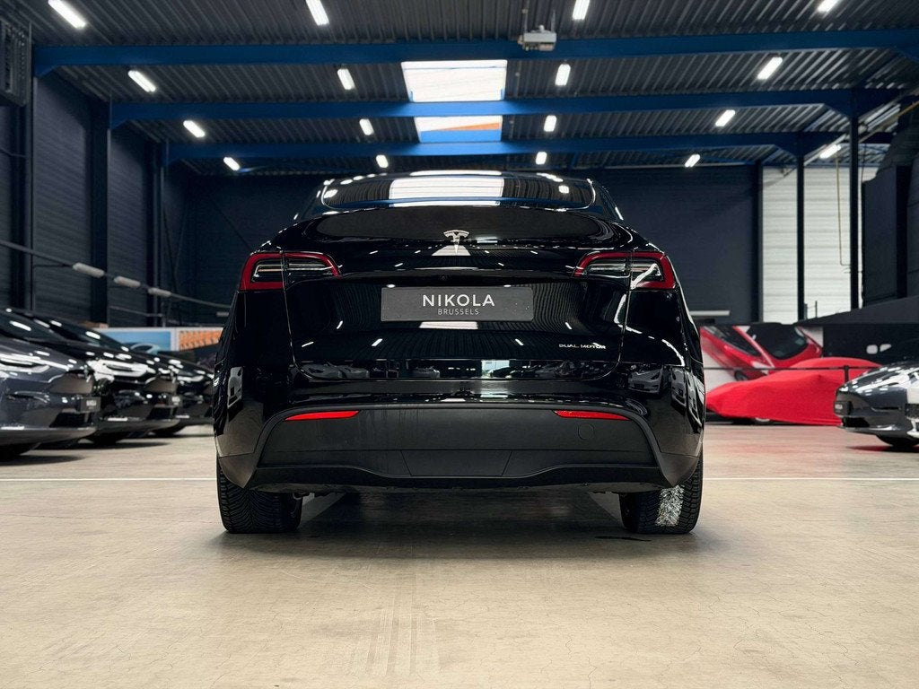 Tesla Model Y LONG RANGE - ALL WHEEL DRIVE - AUTOPILOT, Zwart, Zwart, 5 zetels, Lichtsensor