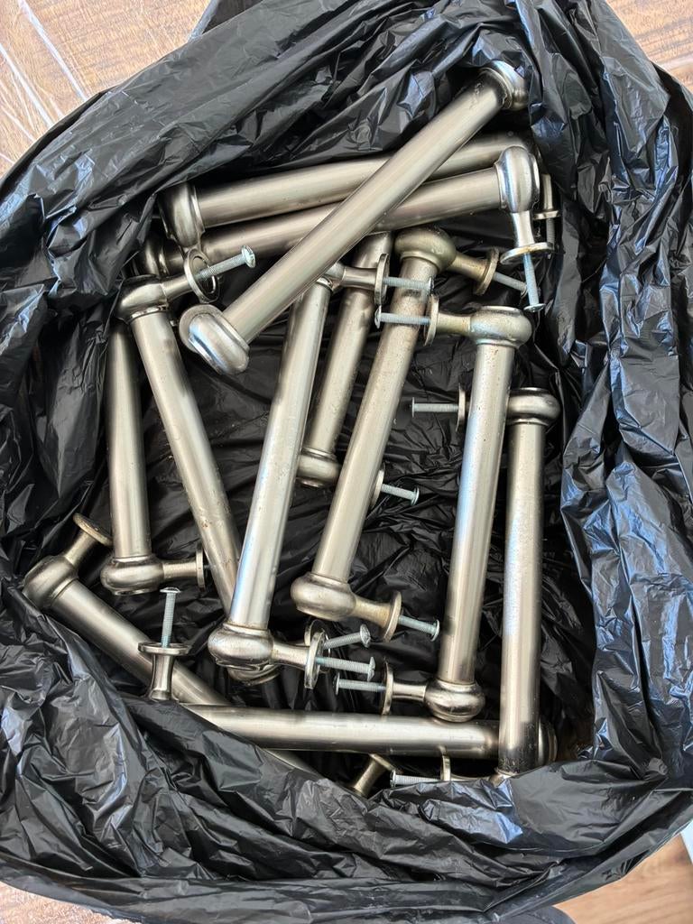 Ikea handvaten voor kasten, Enlèvement, Utilisé