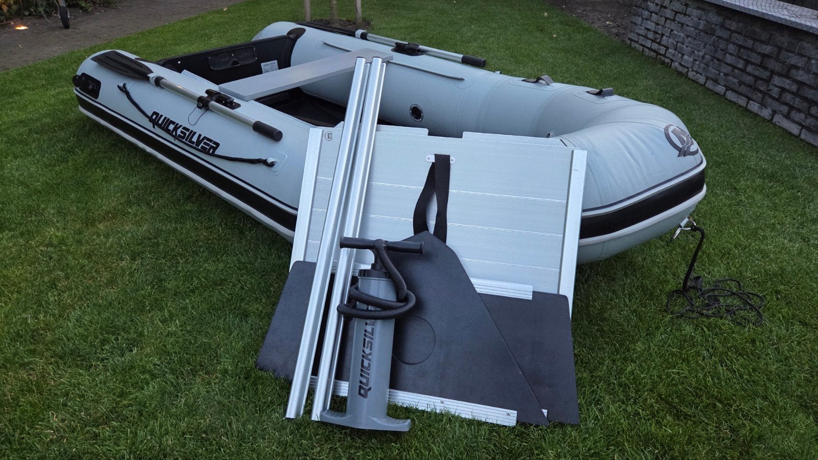 Rubberboot Quicksilver 300 sport Alu + Mercury 5PK 4-Takt, Watersport en Boten, Ophalen, Aluminium, 5 pk, 25 cm