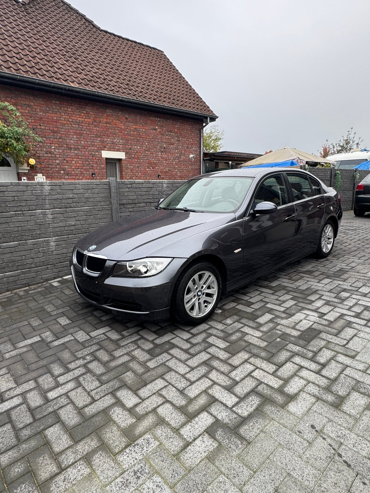 BMW 318i, Autos, Achat, Carnet d'entretien, Air conditionné, Particulier