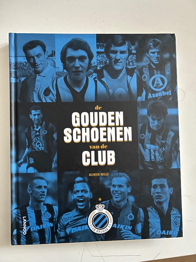 NIEUW Boek Gouden Schoenen Club Brugge, Ophalen of Verzenden, Nieuw, Balsport