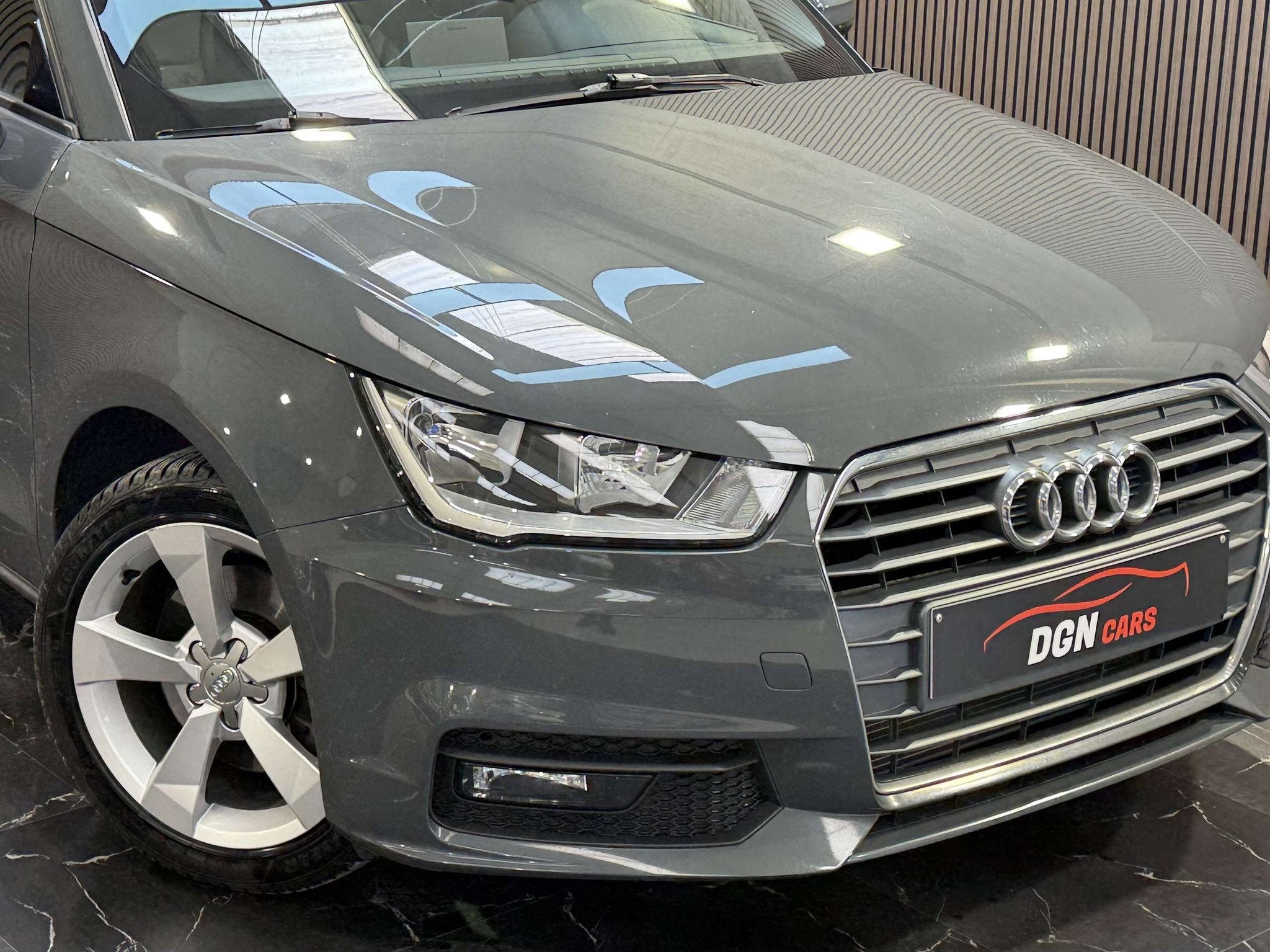 Audi A1 A1 Sportback 1.4 TFSI Sport, Autos, 1395 cm³, Argent ou Gris, Achat, Euro 6