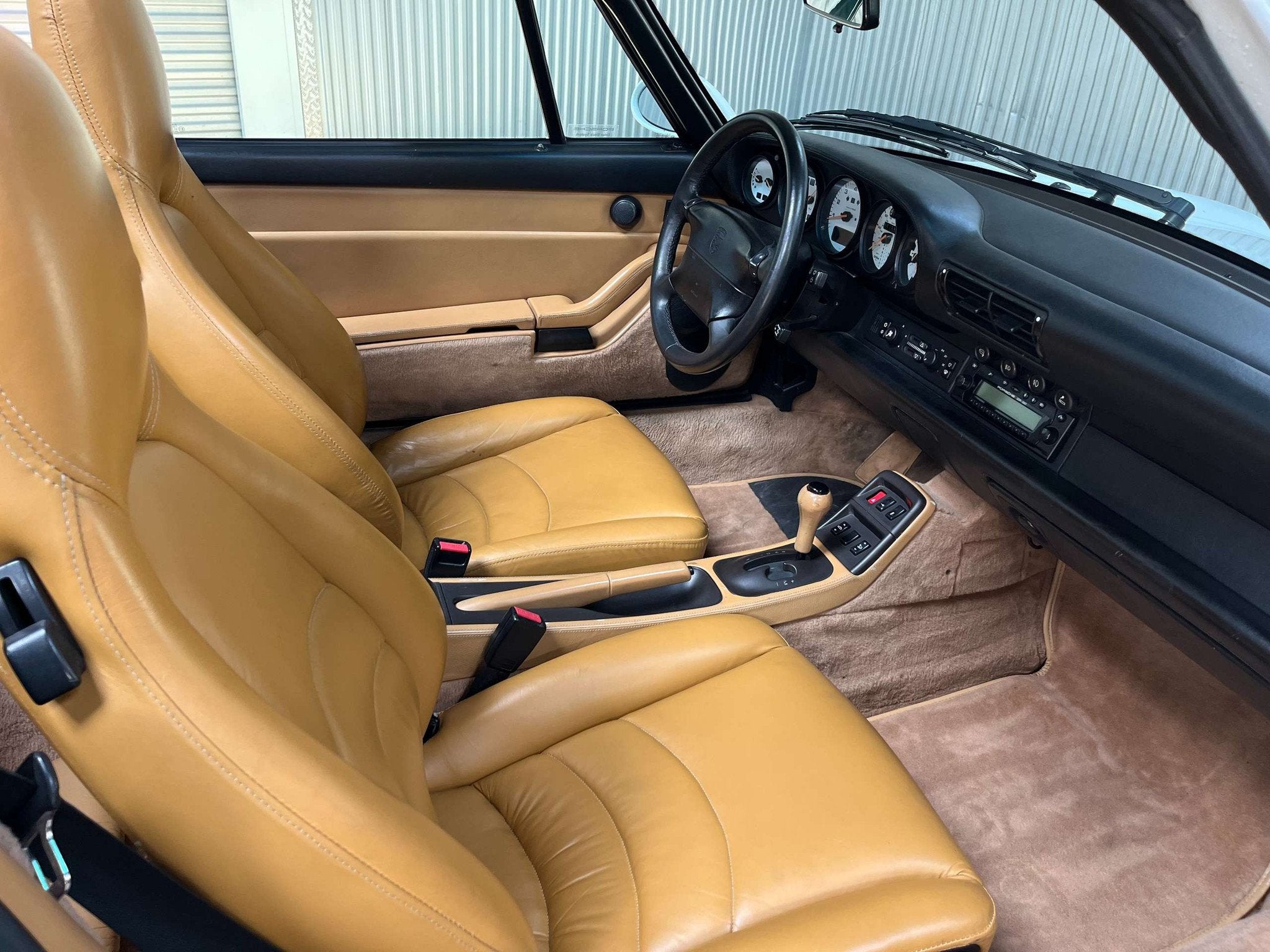 Porsche 911 993 3.6i Carrera Tiptronic (bj 1997, automaat), foto 5