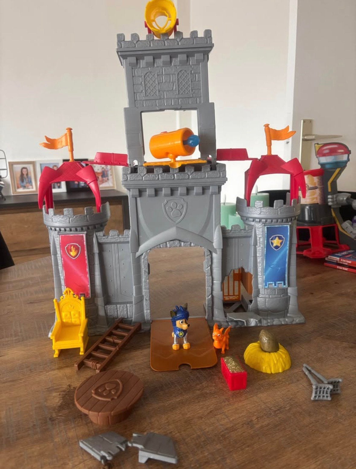 PAW Patrol Rescue Knights Transformerend Kasteel-speelset, Enlèvement, Comme neuf