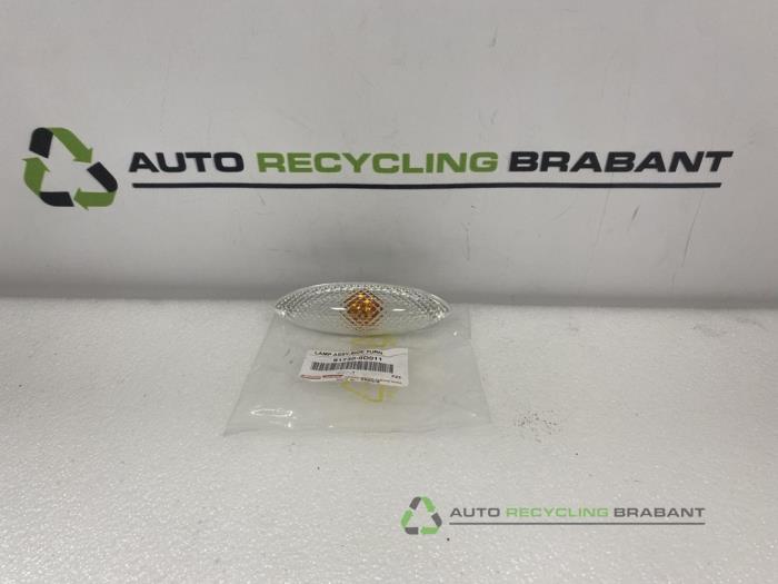 Clignotant protection avant droit d'un Toyota Yaris, -, 3 mois de garantie, Utilisé, -
