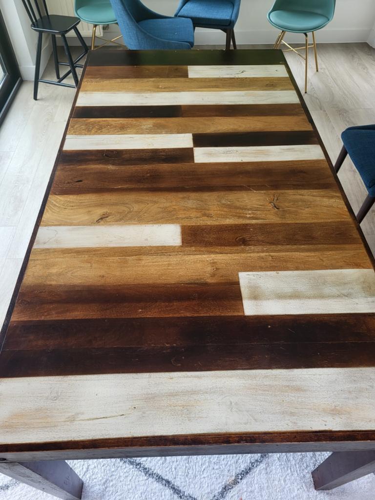 Table à diner, Enlèvement