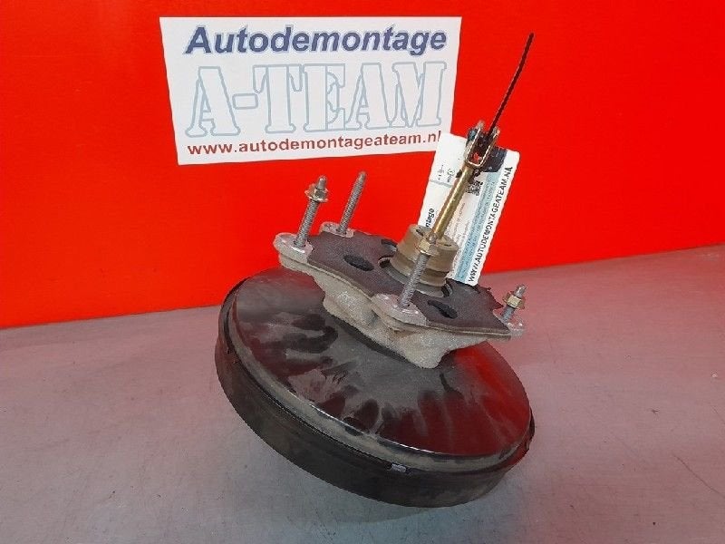REMBEKRACHTIGER Renault Clio III (BR / CR) (01-2005/12-2014), Gebruikt, Renault, Peter-Huppertz-Straße 5
51063  Köln, DE, Dialog.deutschland@renault.de