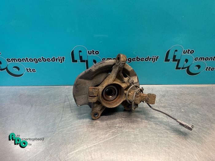 Fusee links-voor van een Opel Karl (Karl 15-), Gebruikt, -, -, Opel