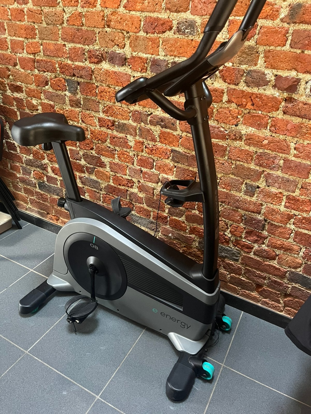 Vélo d’appartement Domyos E Energy C3.0 Bluetooth – bon état, Jambes, Enlèvement, Utilisé, Vélo d'appartement