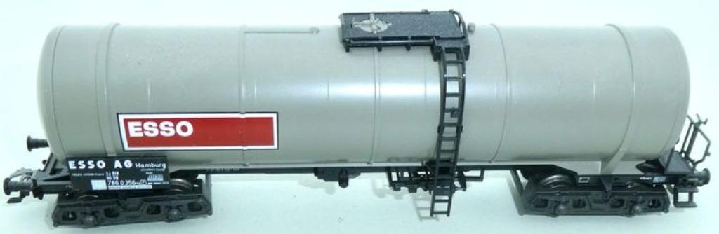 4754 MARKLIN HO - Grands wagons-citernes ESSO/Grand wagon ci, Hobby & Loisirs créatifs, Trains miniatures | HO, Comme neuf, Wagon