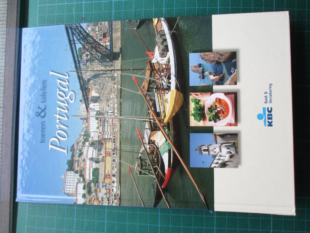 Toeren & Tafelen  -  Portugal, Nieuw, Ophalen of Verzenden, Reisgids of -boek, Tineke Zwijgers