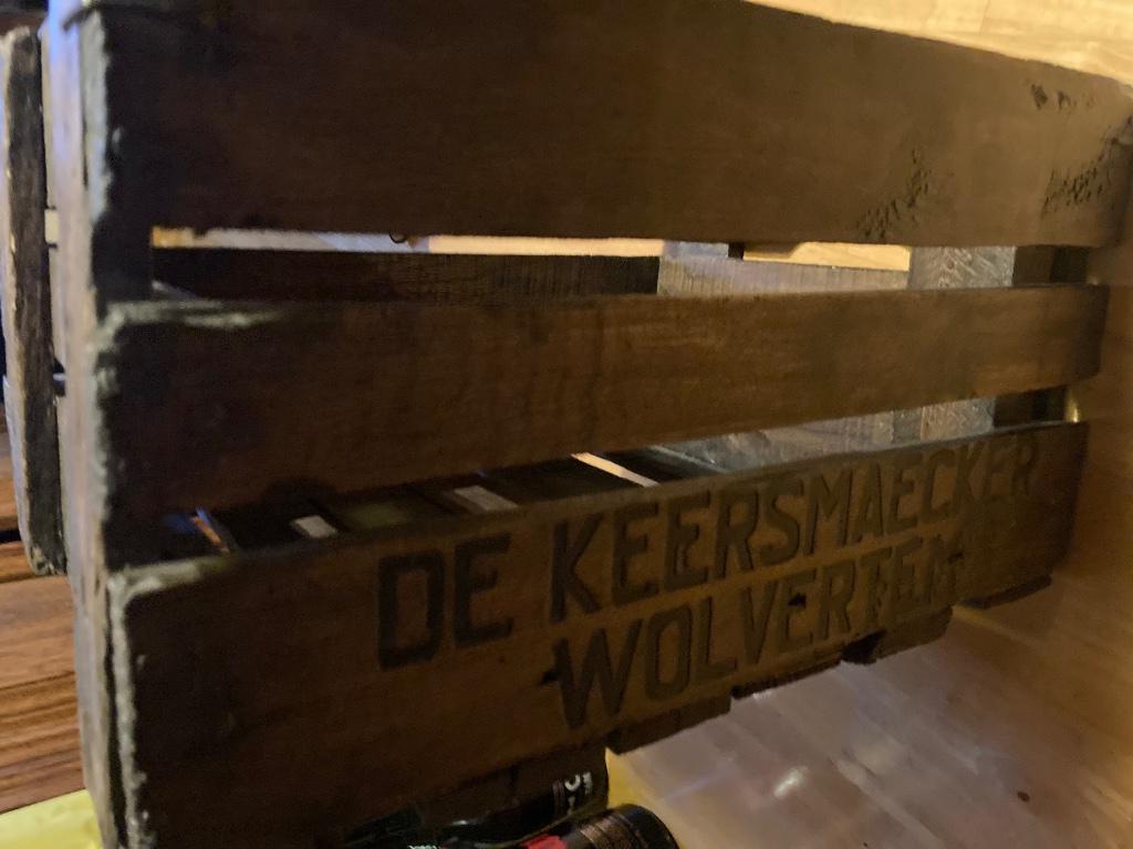 De Keersmaecker Wolvertem houten bierbak, Verzamelen, Ophalen, Gebruikt